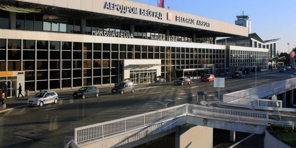 4 razloga da izbegavate iznajmljivanje auta u Beogradu na aerodromu