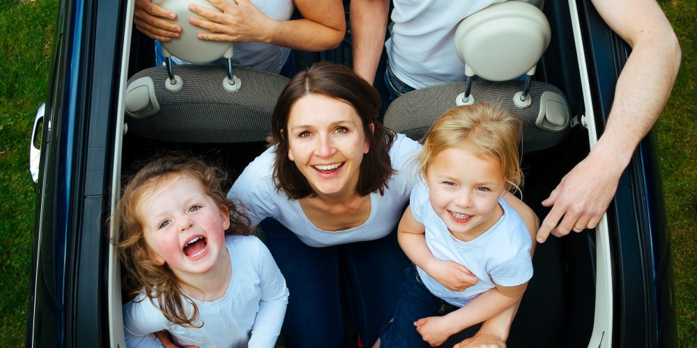 Iznajmljivanje automobila – 5 lakih saveta da organizujete nezaboravno porodično putovanje